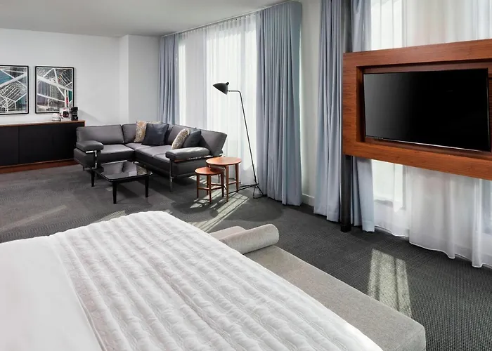 Hotel Le Meridien Columbus, The Joseph