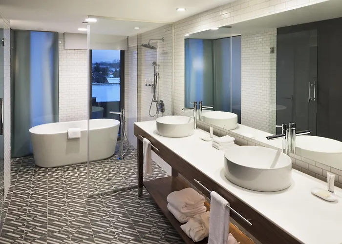 Hotel Le Meridien Columbus, The Joseph Columbus