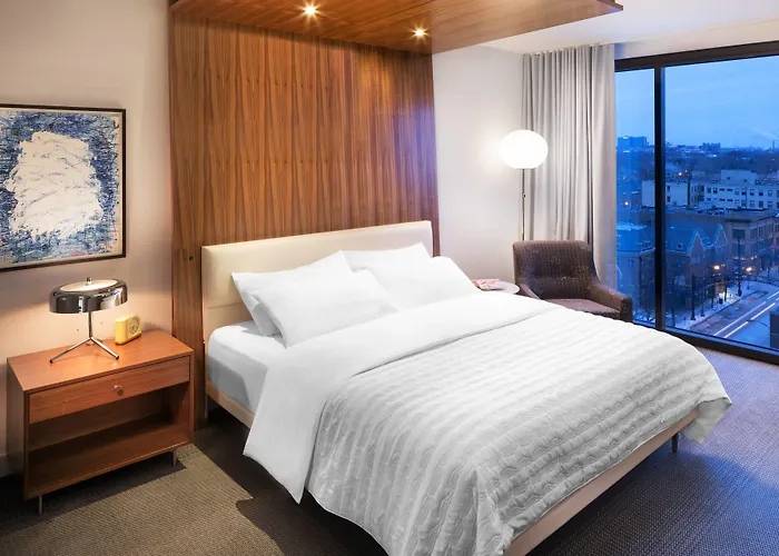 Le Meridien Columbus, The Joseph