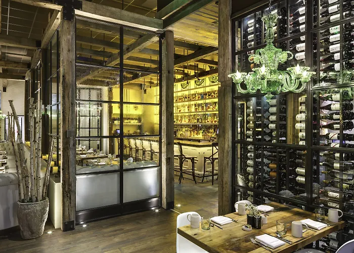 Le Meridien Columbus, The Joseph Columbus