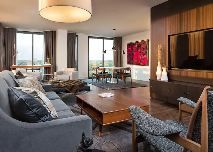 Le Meridien Columbus, The Joseph Columbus